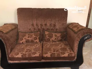  3 طقم كنب مستعمل  نظيف جدا للبيع