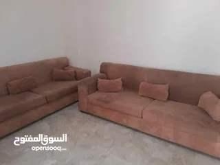  4 طقم كنب سبع مقاعد صوفتين و بوفيه تفصيل