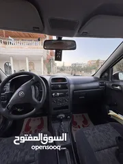  4 اوبل استرا 2001