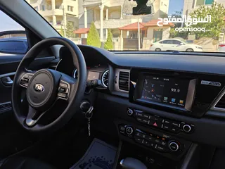  7 كيا نيرو 2017 وارد كوريا مالك 1 فقط فحص 7 جيد استخدام شخصي 140km