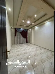  9 شقة مميزه للبيع في طبربور شارع الحج  قريب من بيت معان بسعر مغري 52000