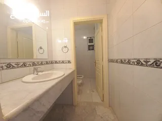  4 شقة غير مفروشة للإيجار في دير غبار  ( Property 34720 )-175072380