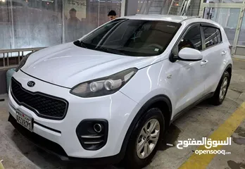  1 KIA SPORTAGE  WHITE 2017