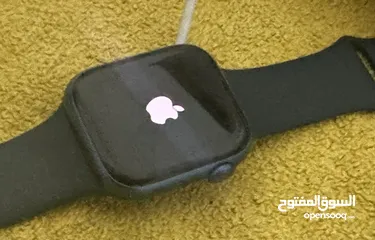  4 ساعة ابل  Apple Watch