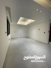  4 شقة للبيع رجم عميش طابق ارضي 250 متر مع ترس وكراج خاص 4 غرف نوم 2 ماستر