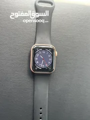  3 ساعه ابل SE 40MM بطارية 100% Apple watch SE