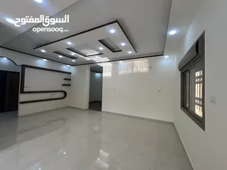  25 شقة مميزه خلف مسجد الضاحية 155 م مخدوم صرف صحي .
