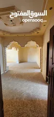  10 شقة 122 م للبيع جرش ( البلد)