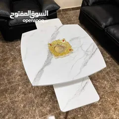  23 طاولات وسط وسيرفس متوفره  بعدة أشكال متنوعه منها مدور ومستطيل ومربع واحجام مختلفه وعده قياسات