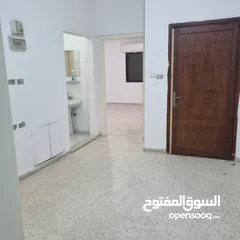  1 شقة فارغة للايجار