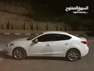  2 للبيع او البدل على جيب ياباني  مازدا 3 السيارة الف الف