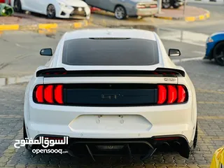  6 FORD MUSTANG GT 2019