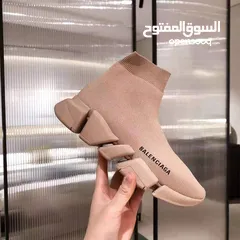  3 أحذية BALENCIAGA