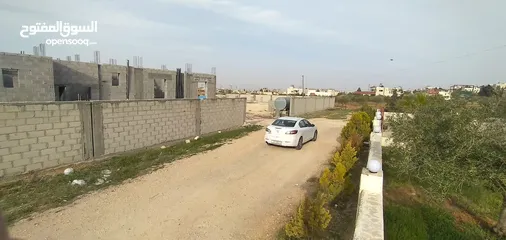  8 منزل مستقل للبيع ( محافظة المفرق ) في منطقة هادئة
