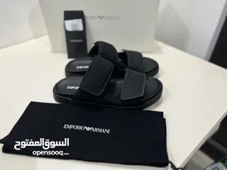  5 إمبوريو أرماني صنادل شوارتز مقاس 41
