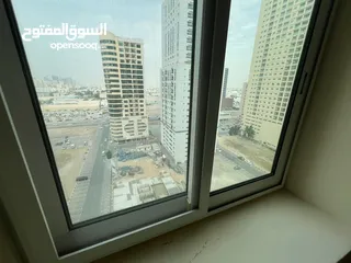  2 شقه غرفتين وصاله في النهده امام مخرج دبي مباشره