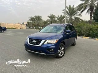  2 Nissan Pathfinder 2018 in excellent condition