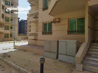  15 شقة للبيع كمبوند اللوتس امام دار مصر