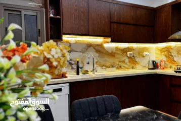  16 روف للايجار مفروش بالكامل اطلالة رائعة وموقع استراتيجي في اجمل مناطق البيرة