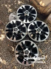  1 للبيع 4 رنجات قبعة +اربع طيس +البراغي كامل الرنجات نضاف جدا وبدون اي عيوب