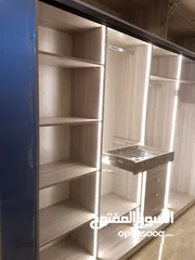  3 خزائن جامبو واجهات زجاج واضاء