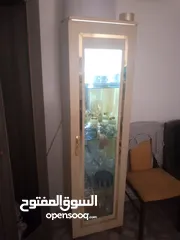  4 السلام عليكم كيفكم يخوان عندي اثاث بيت للبيع