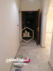  6 شقة / للايجار / دوبلكس / مع حديقة / الجاردنز