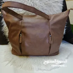  5 حقائب نسائيه جلد نوعيه تقيله وممتازه