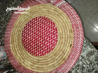  5 سبت او طبق مصنوع من الخيزران والقش من التراث