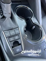  7 Toyota Camry SE 2020