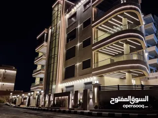 17 بالاقساط 220متر في ديرغبار بتشطيب مميز من المالك مباشرة