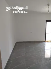  6 شقه سكنية للبيع