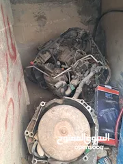  5 قطع غيار بيجو 206 موديل 2005 بحالة جيدة