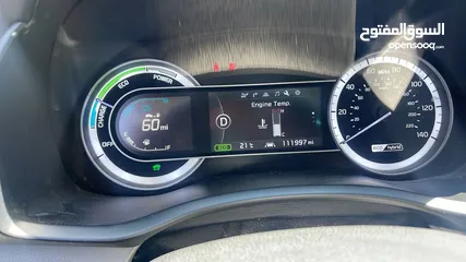  4 للبيع كيا نيرو 2017 "تورنج" أعلى فئة. مواصفات فل كامل  kia niro touring 2017 full options