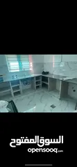  5 شقه سكنيه مفروشه جزئي تشطيب جديد فيها ثلاجه وتخوت وفرشات وخزانه