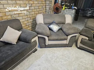  5 طقم كنبايات 8 مقاعد وطاولة و4طرابيزات