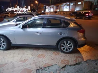  2 للبيع انفنتي لون رمادي بحالة  ممتازة جداا