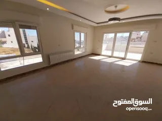  2 روف دوبليكس للأيجار ( جزء من فيلا ) ( Property 38746 ) سنوي فقط