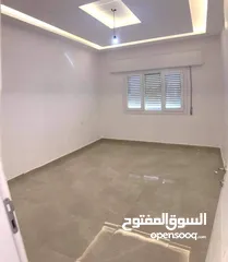  7 شقة راقيه جديدة للبيع في مدينة طرابلس منطقة السياحية داخل المخطط بالقرب من المعهد النفط