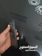  2 ايفون SE للبيع