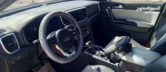  3 Kia Sportage GT line 2021بحالة الشركةللبيع على الكاش فقط