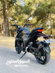  6 Suzuki 250cc