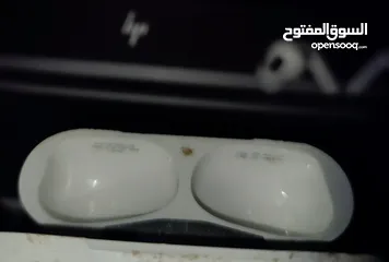  4 Apple airpods pro gen 1