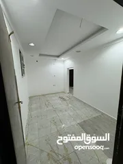  1 للإيجار شقة في السطح في عبدالله المبارك قطعة 4