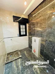  30 فــيلا 3 طوابق مفصولة الحشان سوق الجمعة