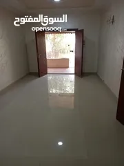  19 للبيع: شقة أرضية مميزة مع حديقة ومدخل خاص 3 غرف نوم 1 ماستر، كراج خاص، طبربور موقع سكني مميز وهادئ..