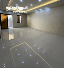  2 شقة مع مسبح خاص و حديقة في حي الجامعه الاردنية بتشطيب مميز