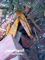  11 اداوت بناء وصقايل مقاولات ومولدات كهرباء للبيع في صنعاء