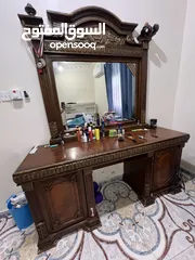  3 Dressing table