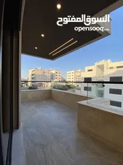  6 شقة طابق ثالث مع روف دوبلكس 245 م و تراس 90 م في طريق المطار خلف جامعة البتراء إطلالات جميلة مميزة